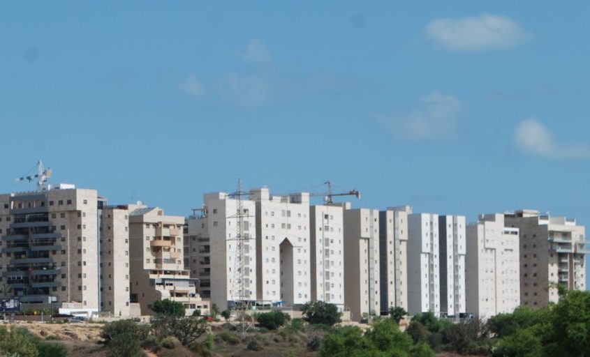 בניינים באשקלון. צילום: אלירם משה