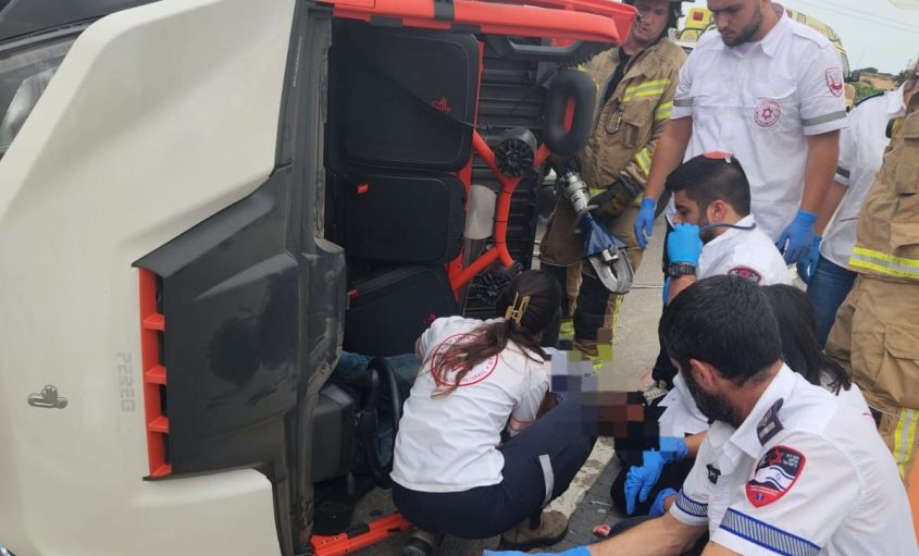 זירת התאונה. צילום: תיעוד מבצעי כבאות והצלה