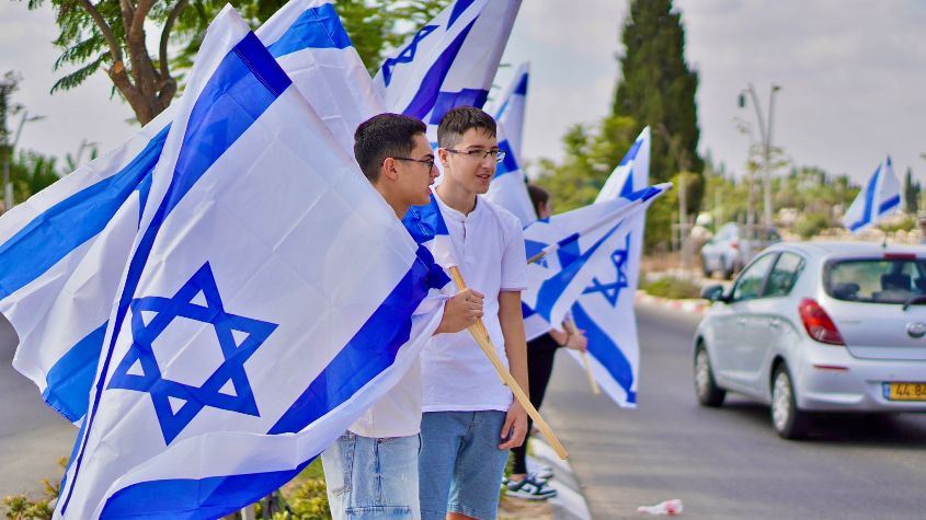 מלווים את ניתאי ז"ל. צילום: אחי בנאי