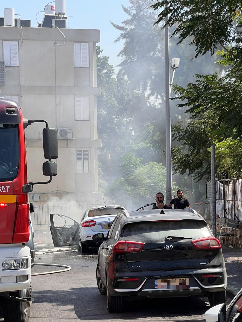 זירת הפיצוץ ברחוב ביאליק-שלום עליכם. צילום: אלדד עובדיה