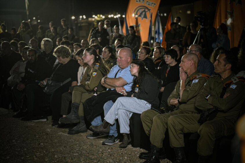 טקס זיכרון בבסיס זיקים. צילום: דובר צה"ל