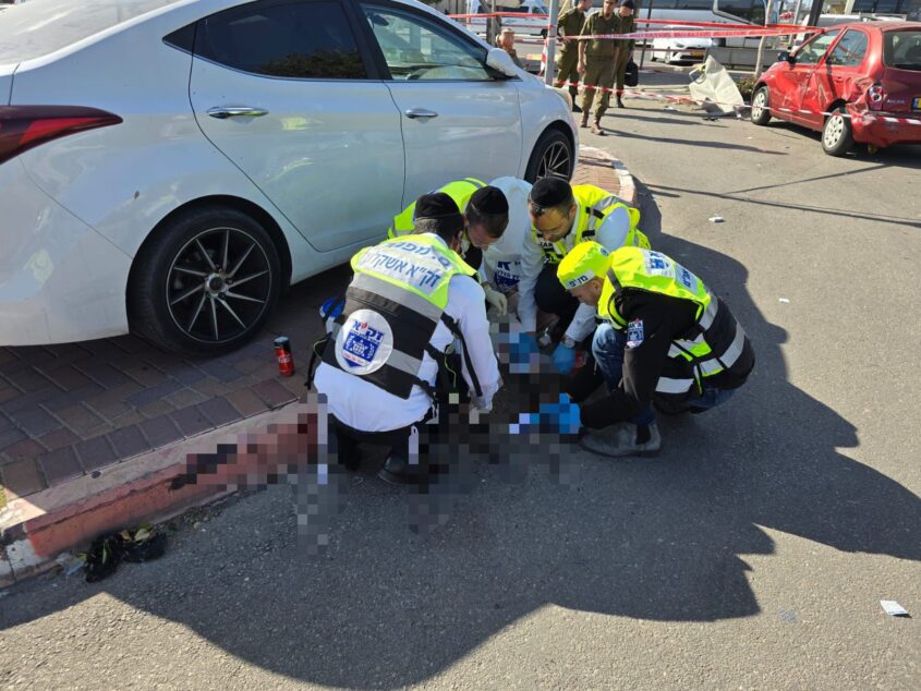 מתנדבי זק"א בזירת האירוע. צילום: דוברות זק"א